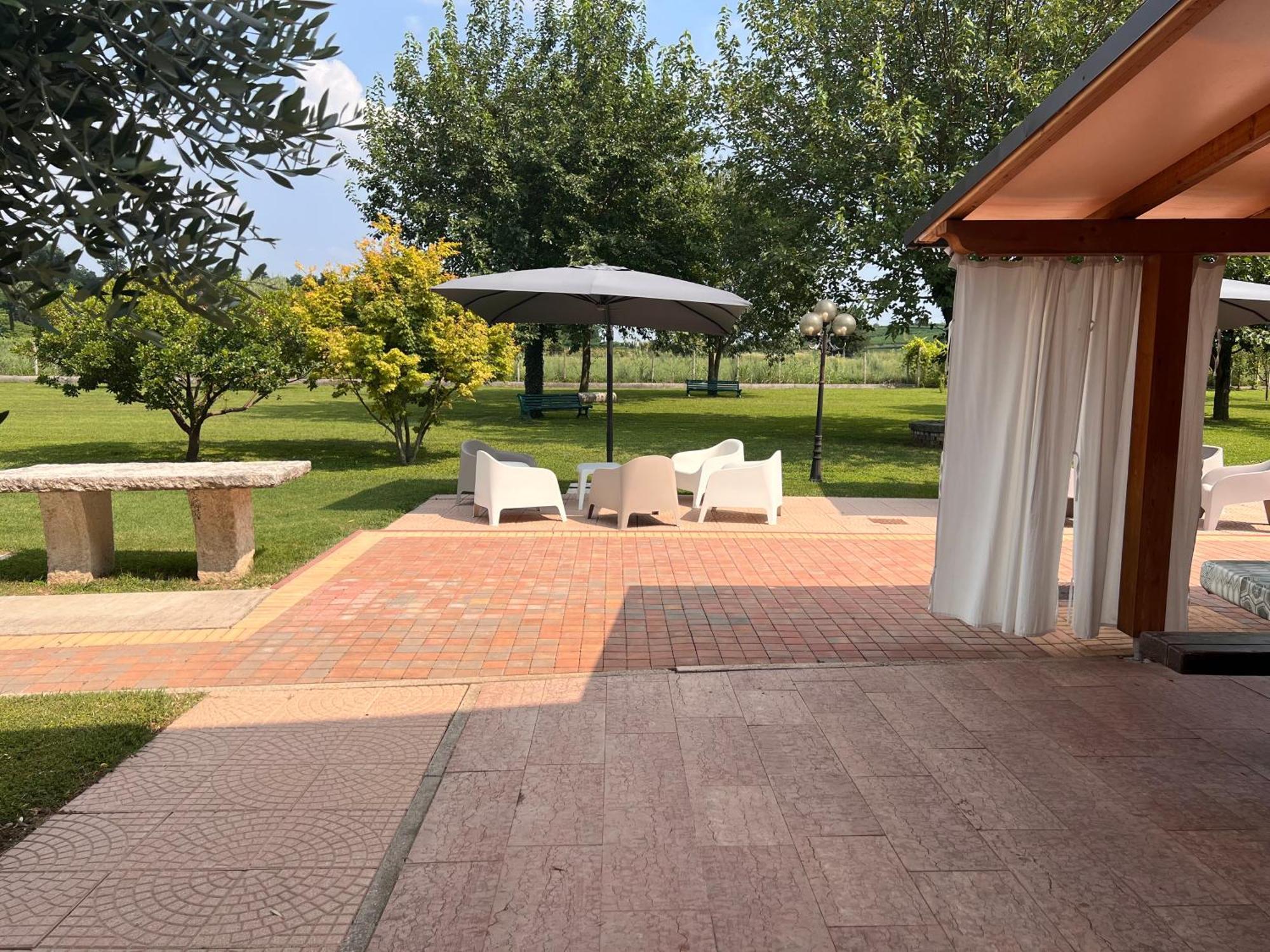 Appartamento Casa Vacanze Corte Ara Decima Sona Esterno foto