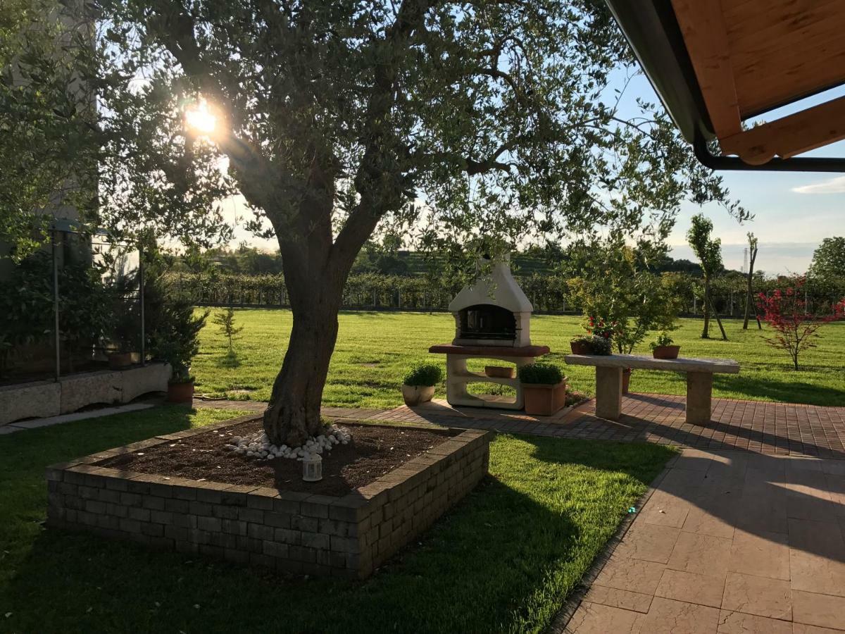 Appartamento Casa Vacanze Corte Ara Decima Sona Esterno foto