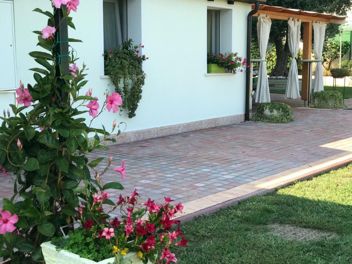 Appartamento Casa Vacanze Corte Ara Decima Sona Esterno foto